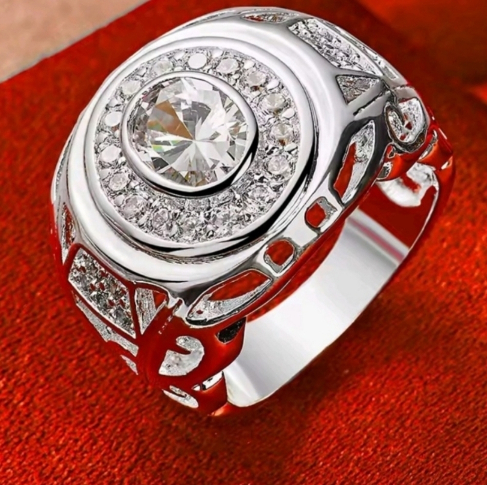 Elegant 925 sterling  Silver Mens Ring Sz 10